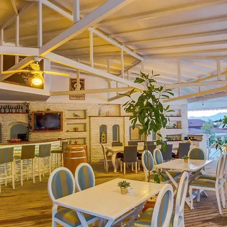 蒙塔佛得酒店及别墅 厄吕代尼兹