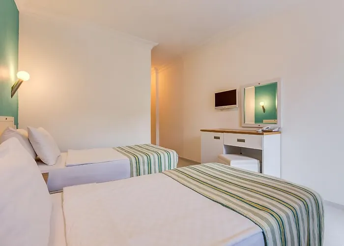 Hotel Monta & 3*